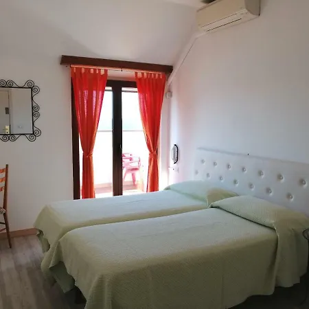 Maggiore 3* Монелья